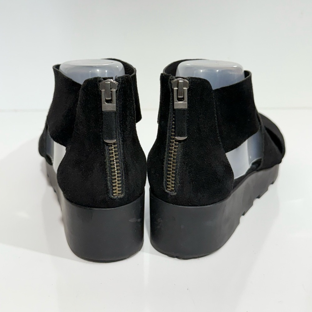 EILEEN FISHER  Black cross strap closed toe sandal size 8 - Picture 5 of 8